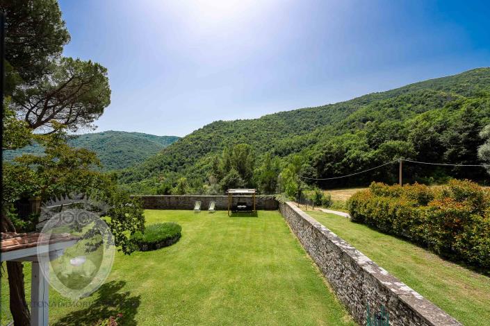 Image No.30-12 Bed Farmhouse for sale