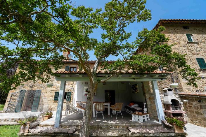 Image No.38-12 Bed Farmhouse for sale