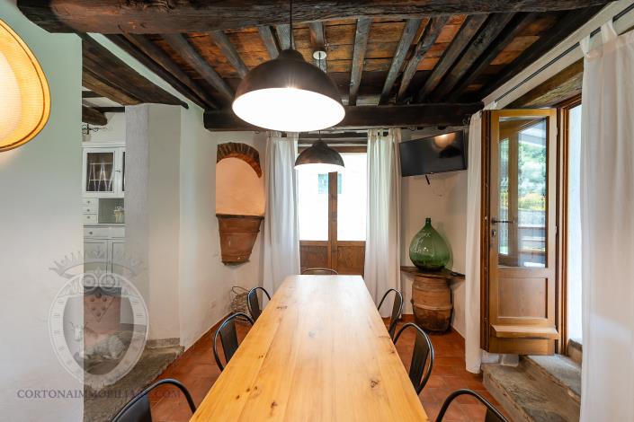 Image No.41-12 Bed Farmhouse for sale