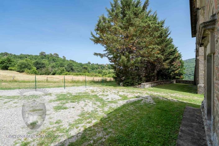 Image No.45-12 Bed Farmhouse for sale