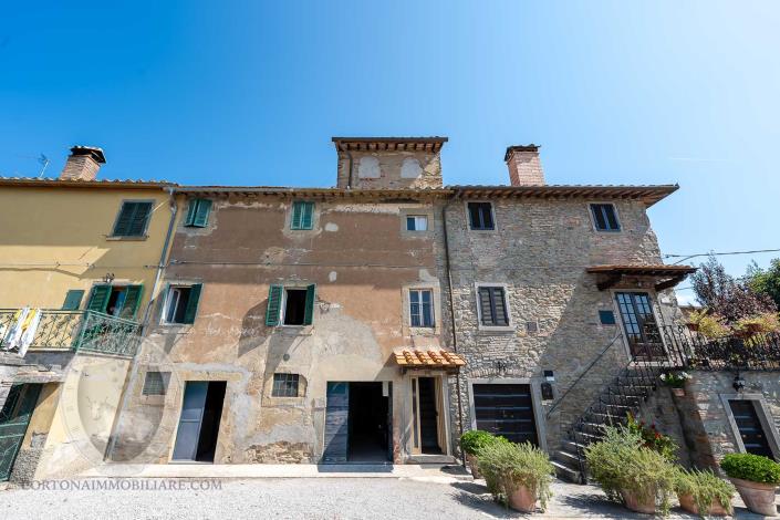 Image No.4-5 Bed Farmhouse for sale