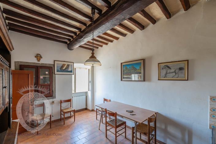 Image No.6-5 Bed Farmhouse for sale