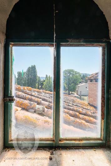 Image No.23-5 Bed Farmhouse for sale