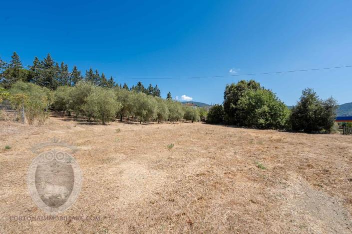 Image No.22-4 Bed Farmhouse for sale