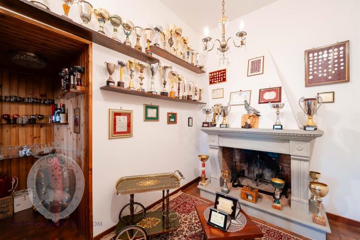 Image No.34-4 Bed Farmhouse for sale