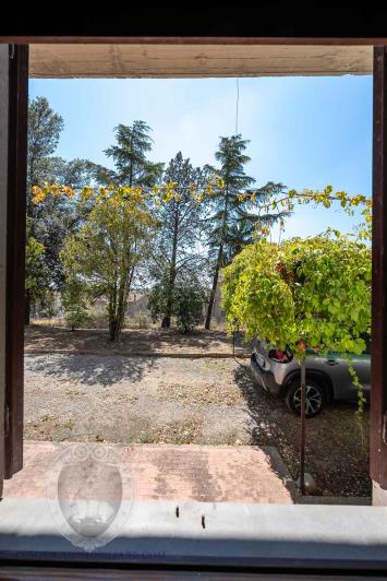 Image No.35-4 Bed Farmhouse for sale