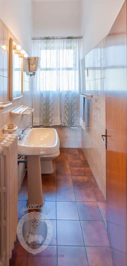 Image No.36-4 Bed Farmhouse for sale