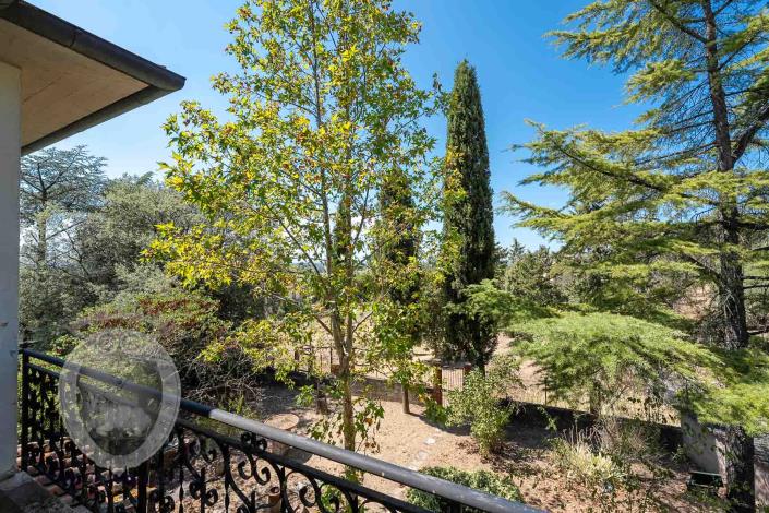 Image No.49-4 Bed Farmhouse for sale