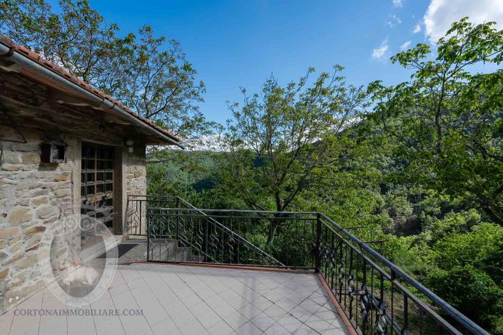 Image No.33-4 Bed Farmhouse for sale