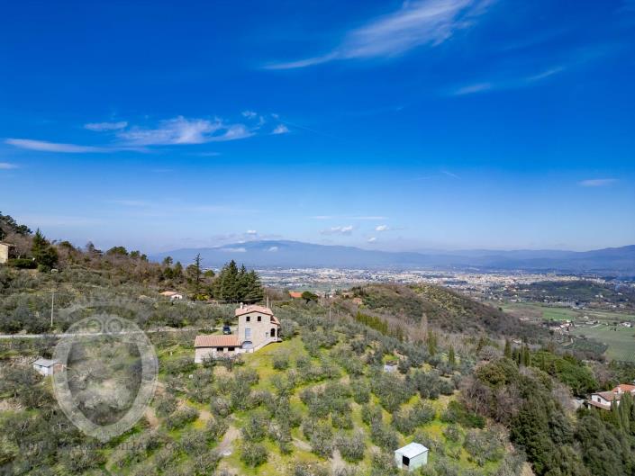 Image No.16-3 Bed Farmhouse for sale