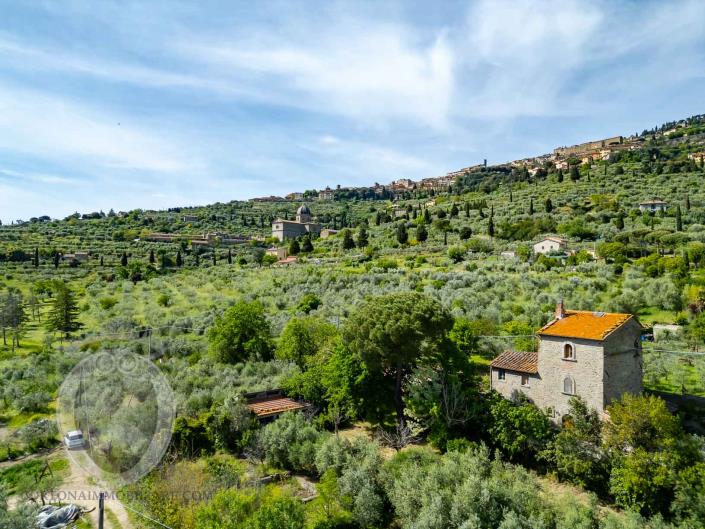 Image No.9-4 Bed Farmhouse for sale