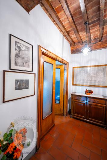 Image No.32-4 Bed Farmhouse for sale