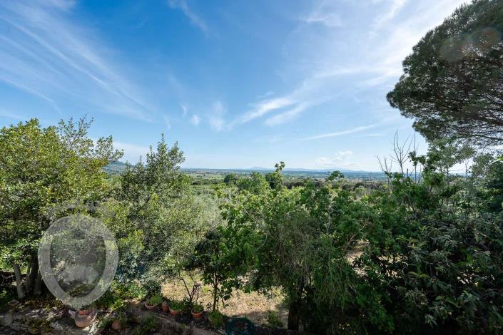 Image No.38-4 Bed Farmhouse for sale