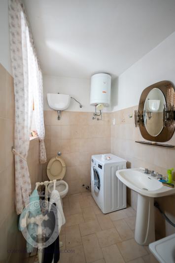 Image No.57-4 Bed Farmhouse for sale