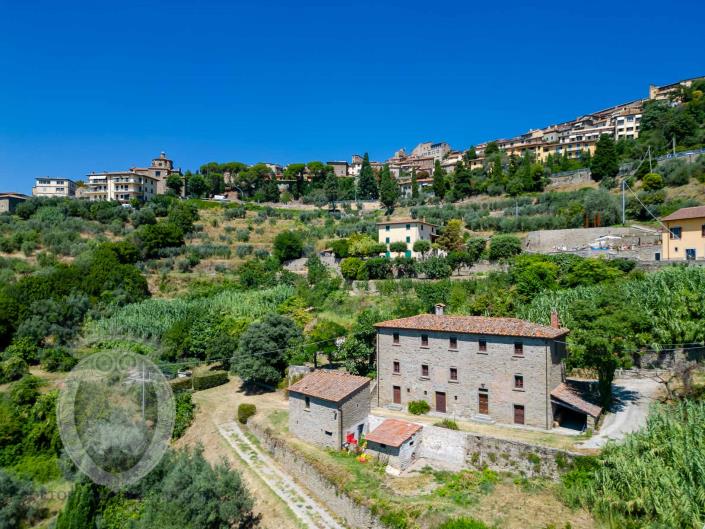 Image No.10-7 Bed Farmhouse for sale