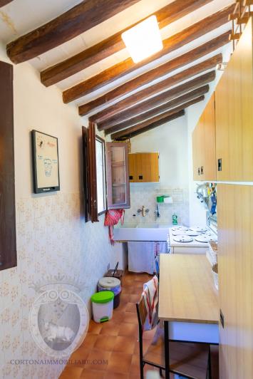 Image No.21-7 Bed Farmhouse for sale