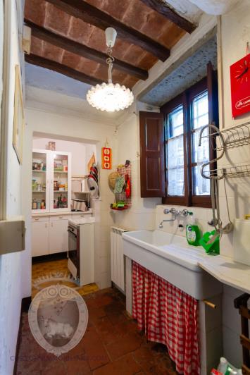 Image No.39-7 Bed Farmhouse for sale