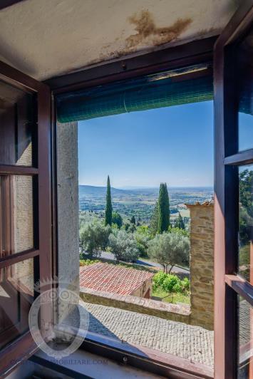 Image No.40-7 Bed Farmhouse for sale