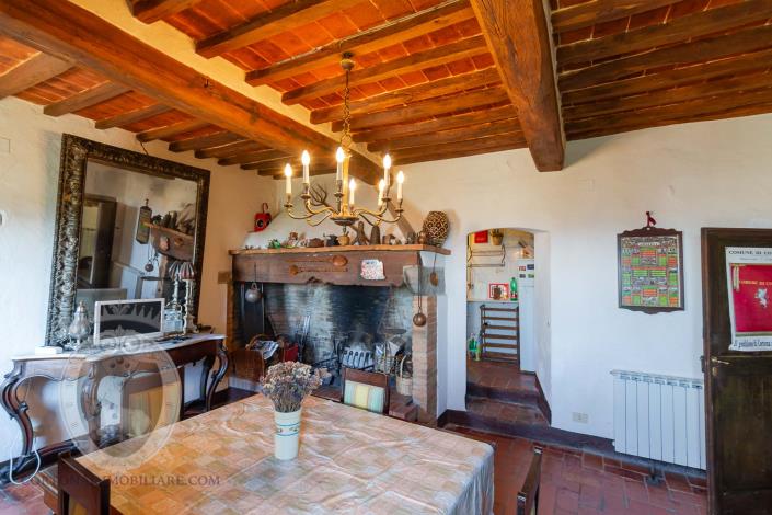 Image No.44-7 Bed Farmhouse for sale