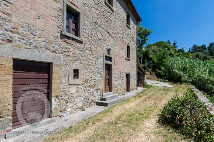 Image No.55-7 Bed Farmhouse for sale