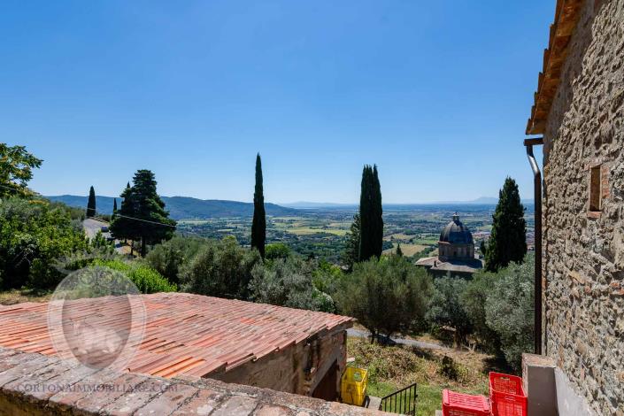 Image No.56-7 Bed Farmhouse for sale