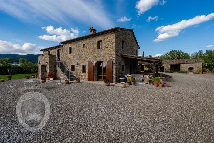 Image No.3-5 Bed Villa for sale