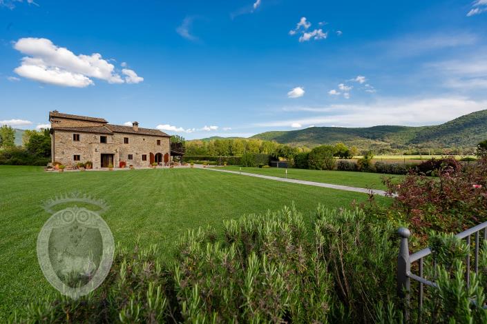 Image No.9-5 Bed Villa for sale