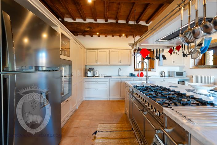 Image No.26-5 Bed Villa for sale