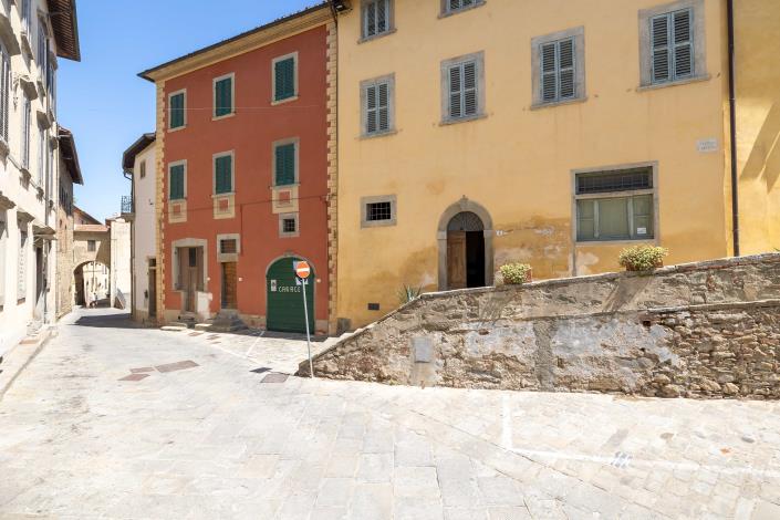 Image No.2-Maison de ville de 8 chambres à vendre à Castiglion Fiorentino