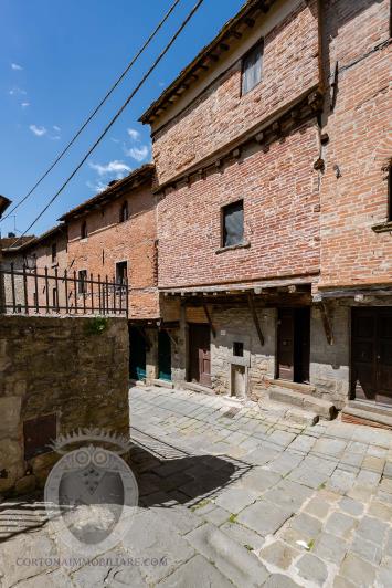 Image No.2-1 Bed Townhouse for sale