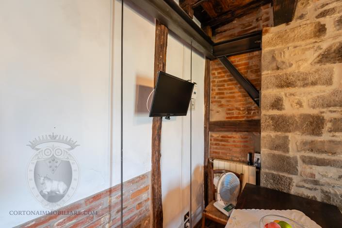 Image No.12-1 Bed Townhouse for sale