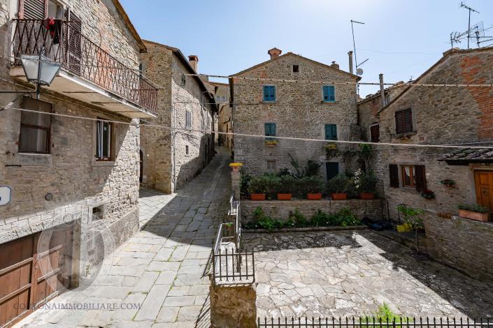 Image No.13-1 Bed Townhouse for sale