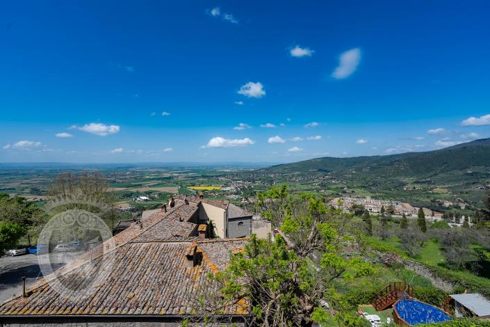 Image No.15-1 Bed Townhouse for sale