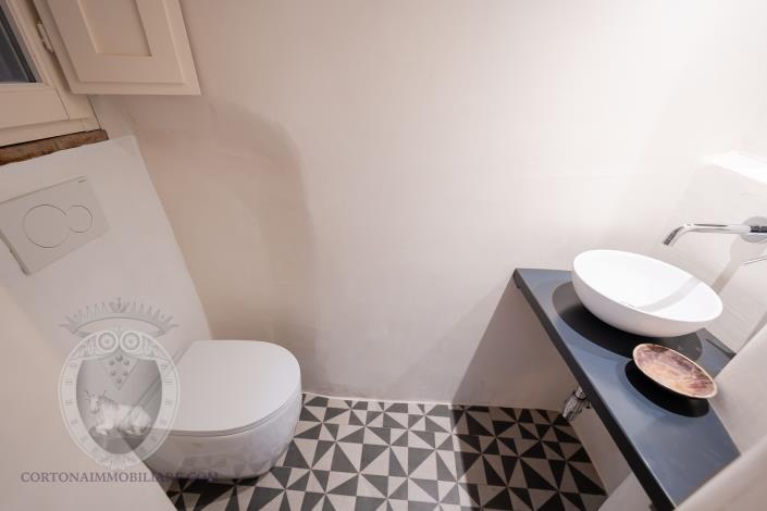 Image No.21-3 Bed Apartment for sale