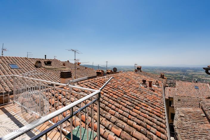 Image No.10-3 Bed Apartment for sale