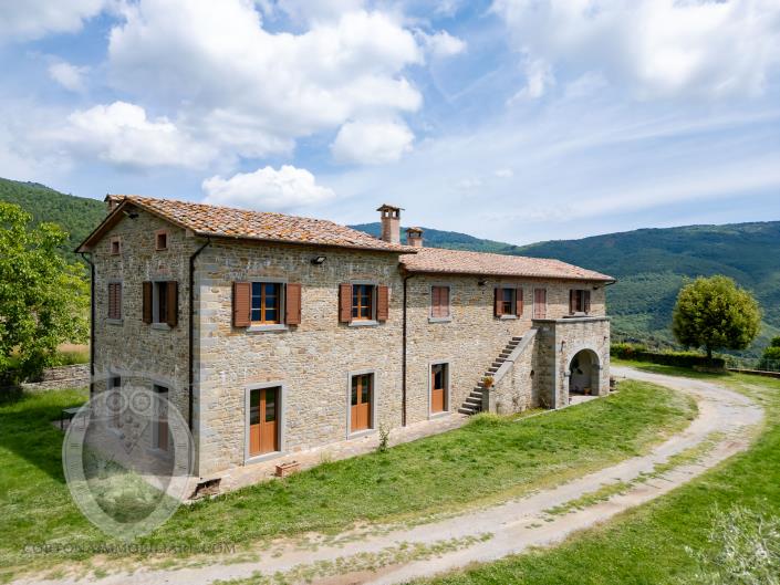 Image No.23-Ferme de 5 chambres à vendre à Cortona