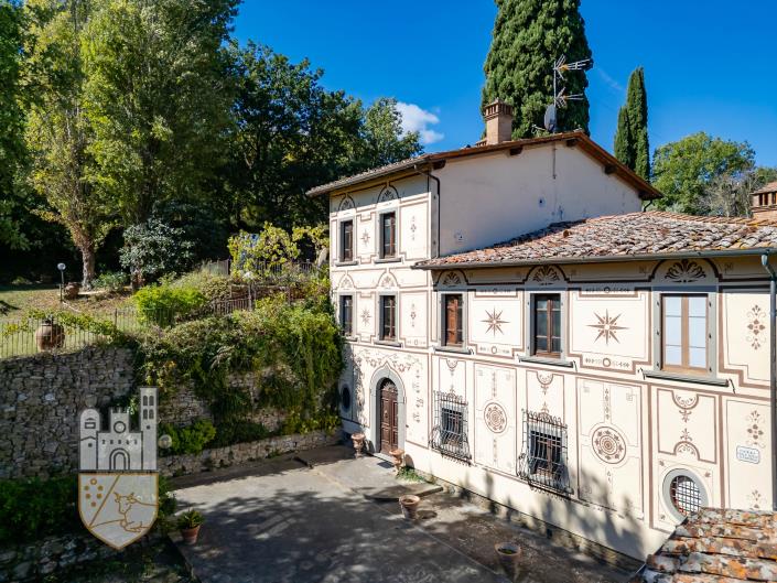 Image No.6-8 Bed Villa for sale