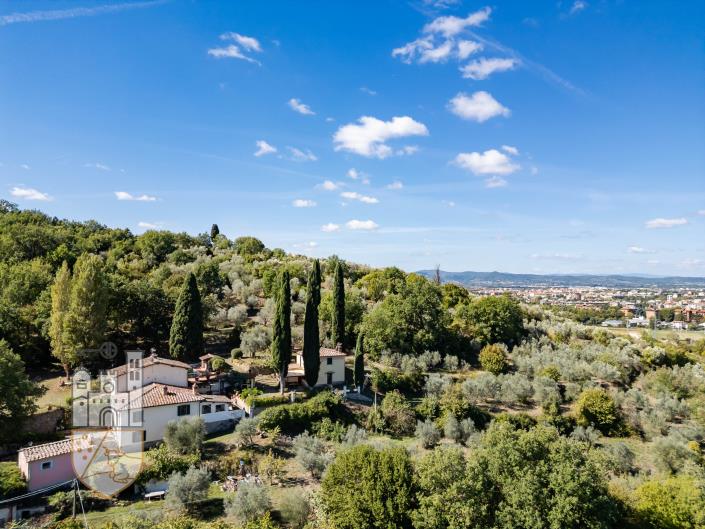 Image No.8-8 Bed Villa for sale