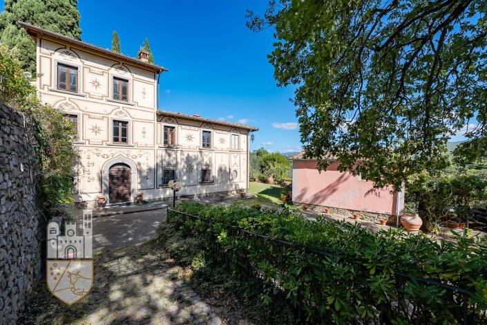 Image No.16-8 Bed Villa for sale