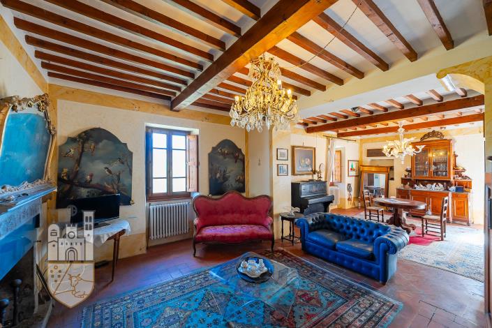 Image No.35-8 Bed Villa for sale