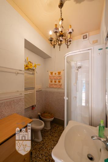 Image No.41-8 Bed Villa for sale