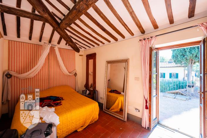 Image No.52-8 Bed Villa for sale