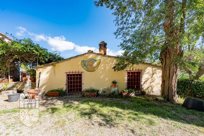Image No.57-8 Bed Villa for sale