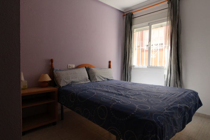 Image No.10-2 Bed Property for sale