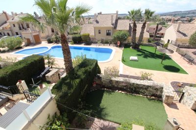 121373bedroomlargeplotandgolfviews08042514551