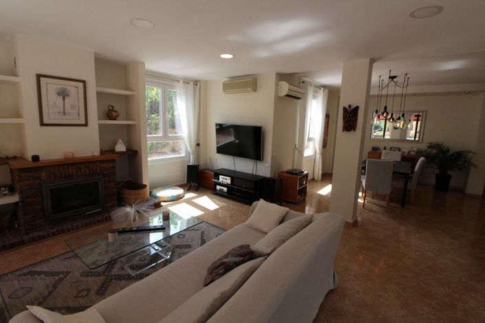 Image No.5-6 Bed Villa for sale