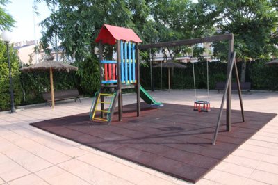 5213firstfloorapartmentclosetoshoppingcentre2