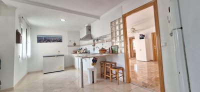 12737chaletforsale29092513105520250425173925