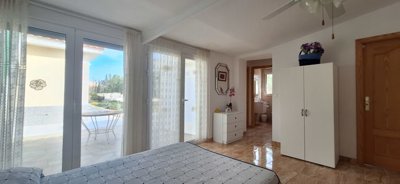 12737chaletforsale29092513110720250425173957