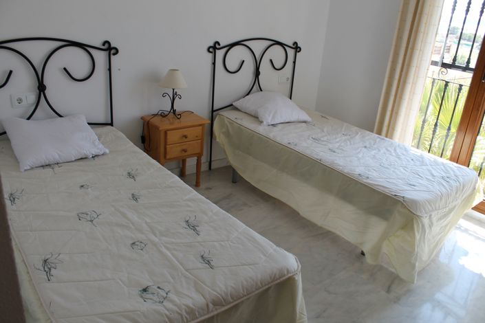 Image No.8-2 Bed Apartment for sale